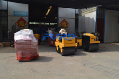 福瑞得機械手扶雙輪壓路機，手扶單輪壓路機，座駕壓路機及時包裝發(fā)貨