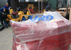福瑞得機(jī)械座駕壓路機(jī)、手扶壓路機(jī)、灌縫機(jī)及時(shí)包裝發(fā)貨